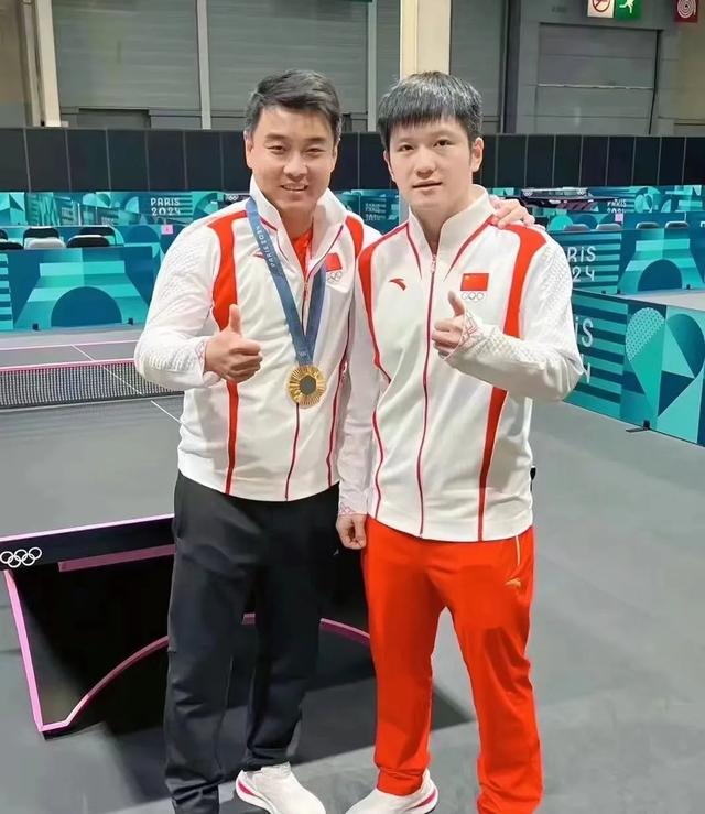 必威体育-包含开心!樊振东参观萨尔布吕肯和管理层亲切交流,8月即将迎来德甲首秀的词条