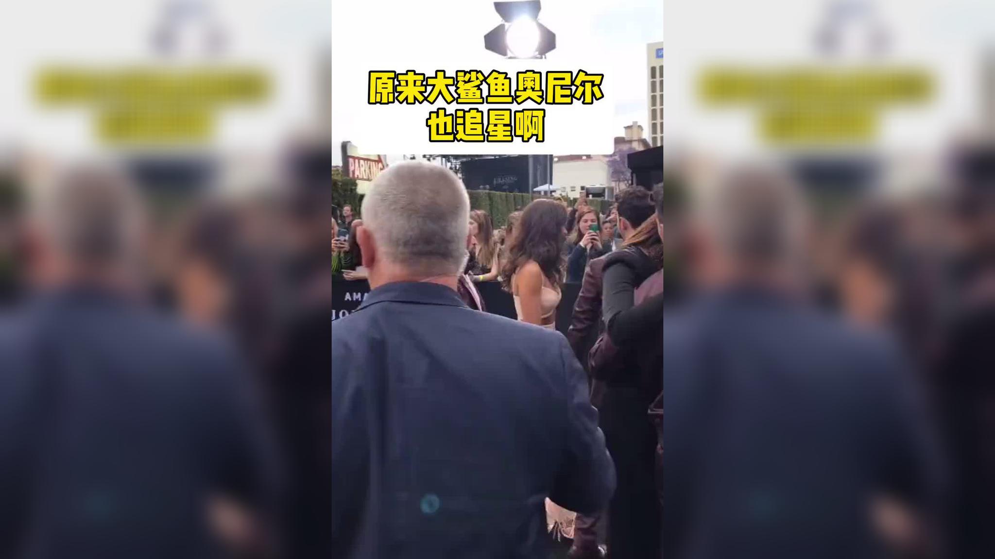 整活！奥尼尔街头伪装测试多长时间能被路人认出(奥尼尔为啥从魔术到湖人)
