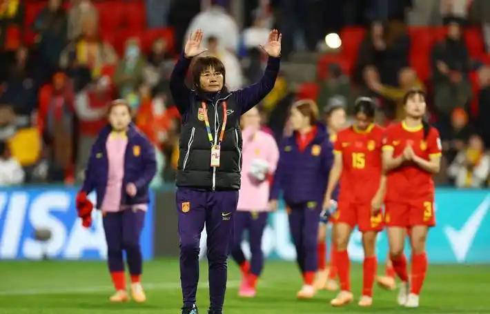 必威体育-3-1！中国女足太强，冲击东亚冠军，宋凯督战，直播引热议(中国女足世预赛)
