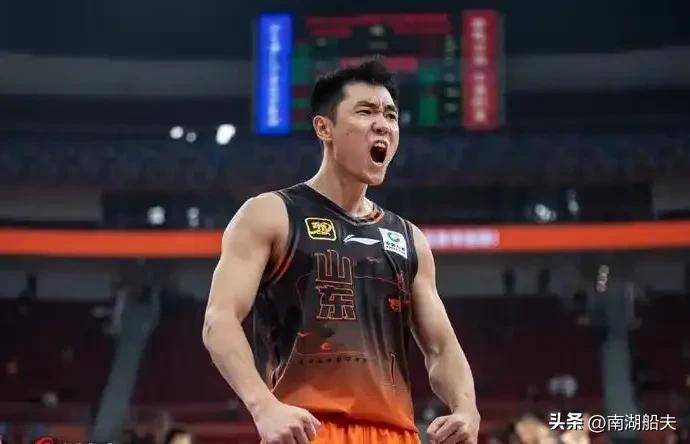 必威体育-弗格32分辽宁终结上海16连胜江苏不敌新疆(cba辽宁弗格)