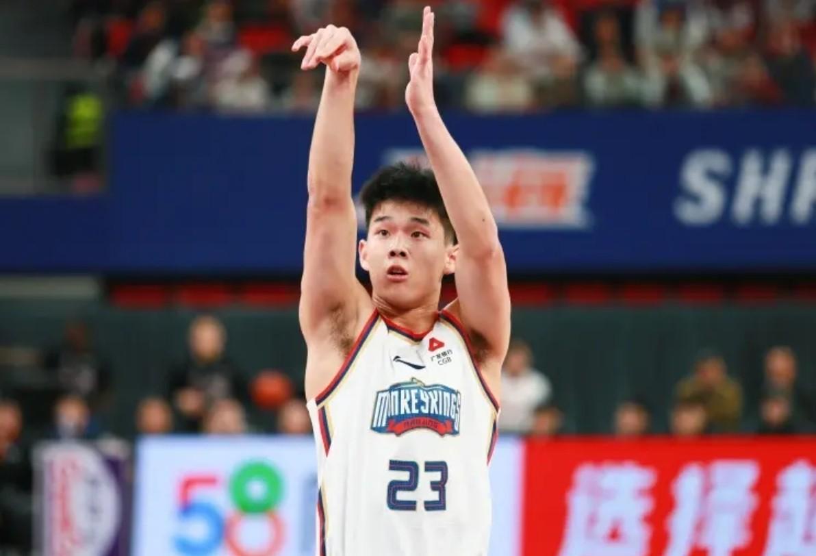 杨瀚森为何超预期被选中？开拓者内线扎堆是压力也是动力(杨瀚森身高)